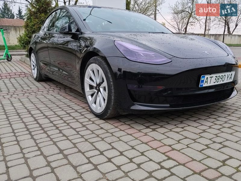 Tesla Model 3 2022
