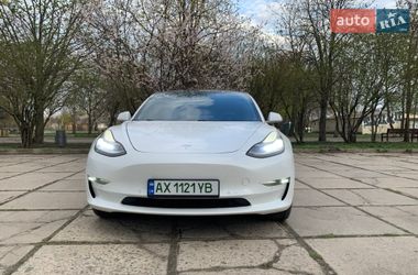 Седан Tesla Model 3 2018 в Харкові