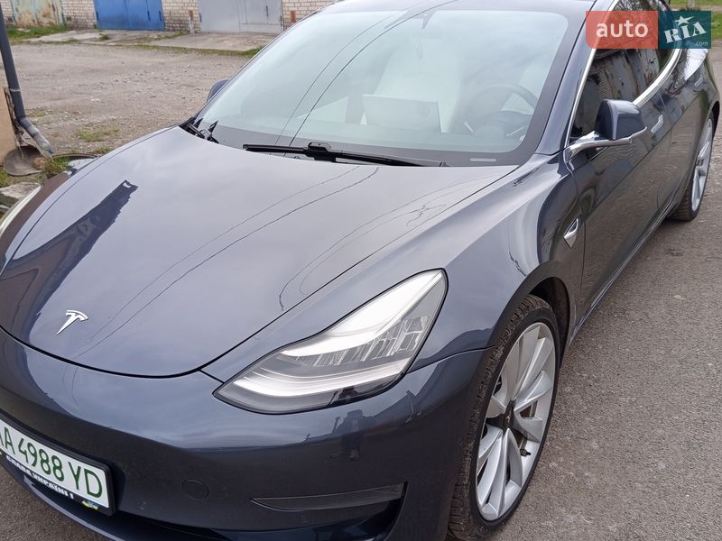 Седан Tesla Model 3 2019 в Белой Церкви