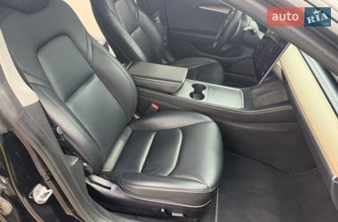 Седан Tesla Model 3 2022 в Луцке