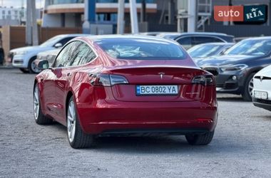 Седан Tesla Model 3 2018 в Львове