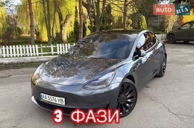 Седан Tesla Model 3 2022 в Киеве