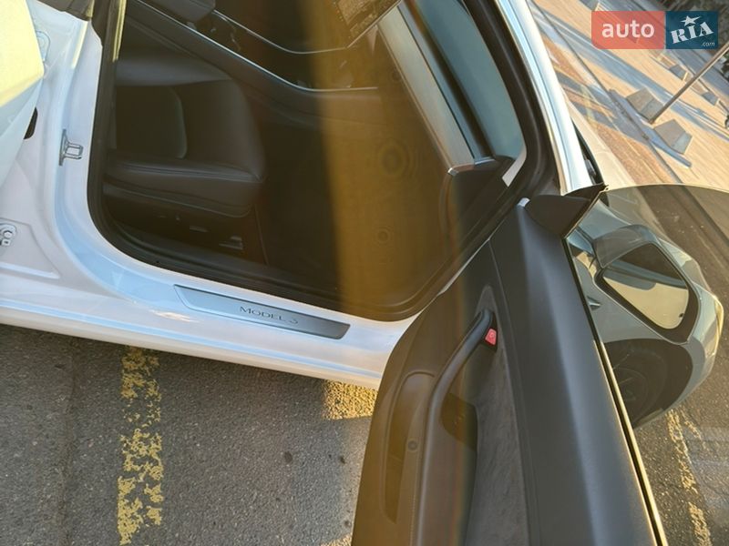 Седан Tesla Model 3 2019 в Миколаєві