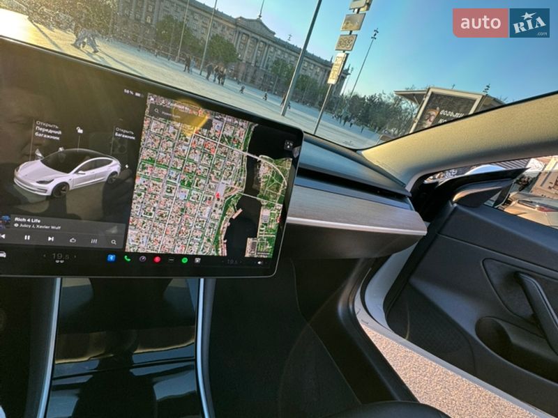 Седан Tesla Model 3 2019 в Миколаєві