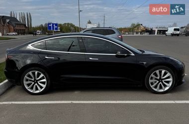 Седан Tesla Model 3 2019 в Луцьку
