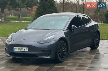 Седан Tesla Model 3 2023 в Виннице