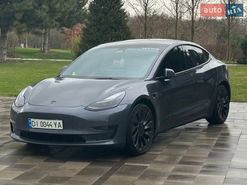 Tesla Model 3 2023