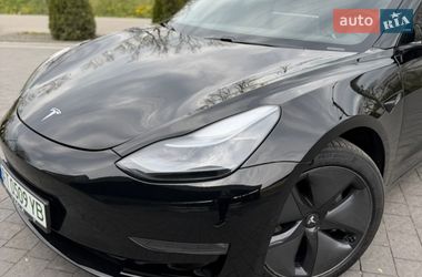 Седан Tesla Model 3 2020 в Ивано-Франковске
