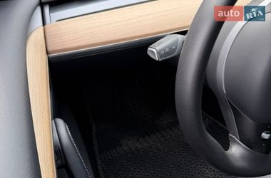 Седан Tesla Model 3 2020 в Ивано-Франковске