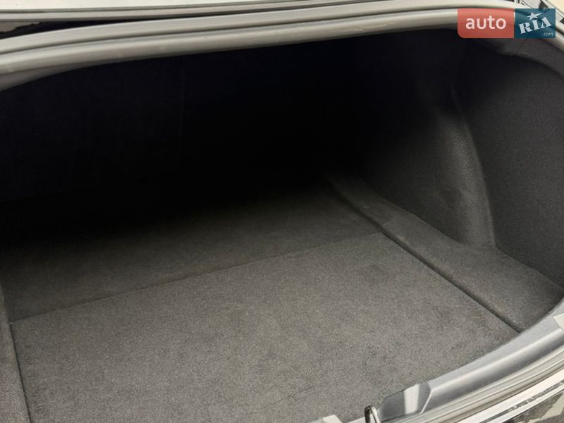Седан Tesla Model 3 2020 в Ивано-Франковске