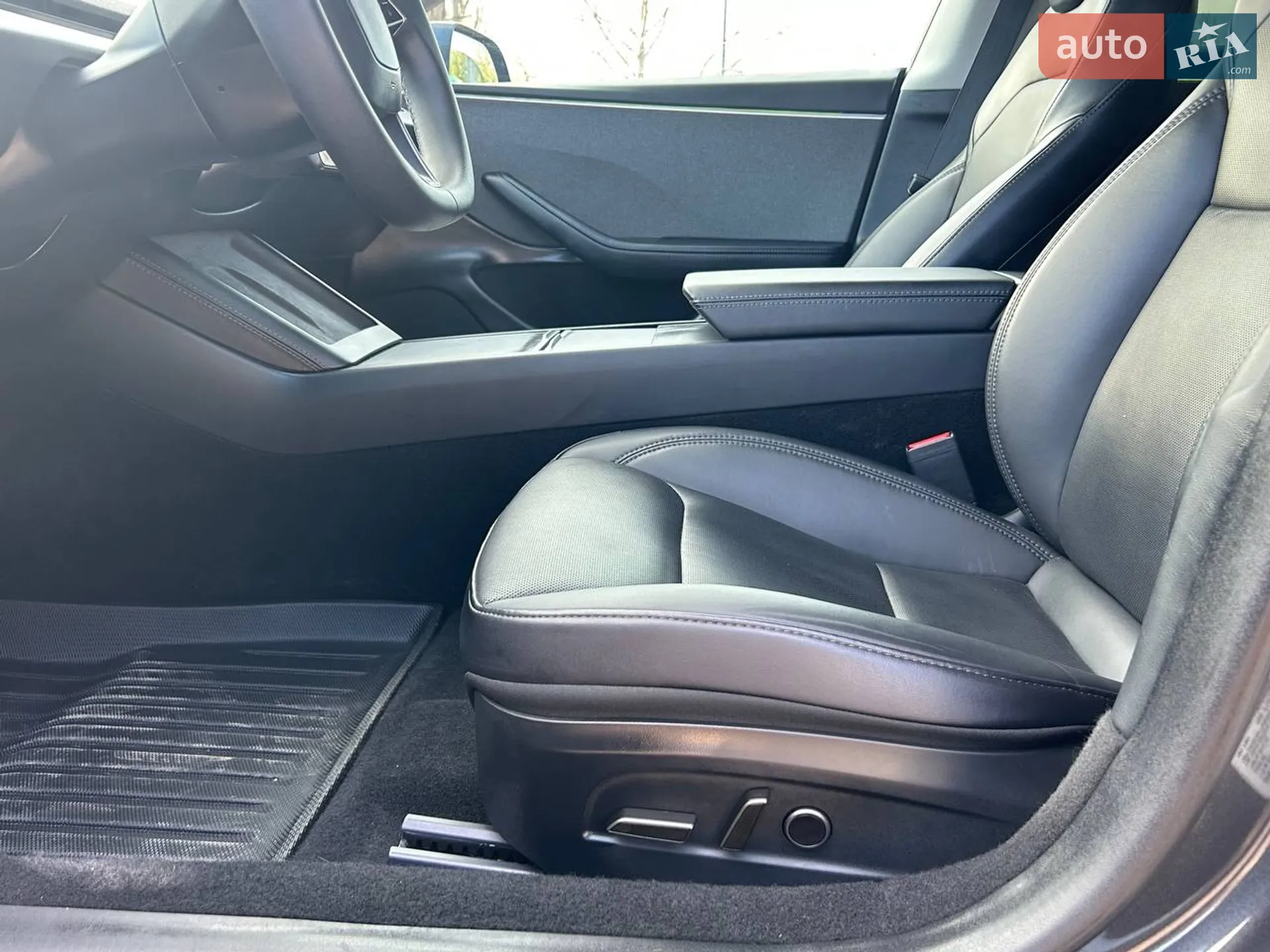 2024 Tesla Model 3 - мініатюра 12