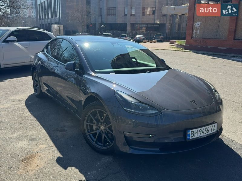 Седан Tesla Model 3 2021 в Одессе