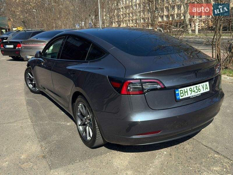 Седан Tesla Model 3 2021 в Одессе