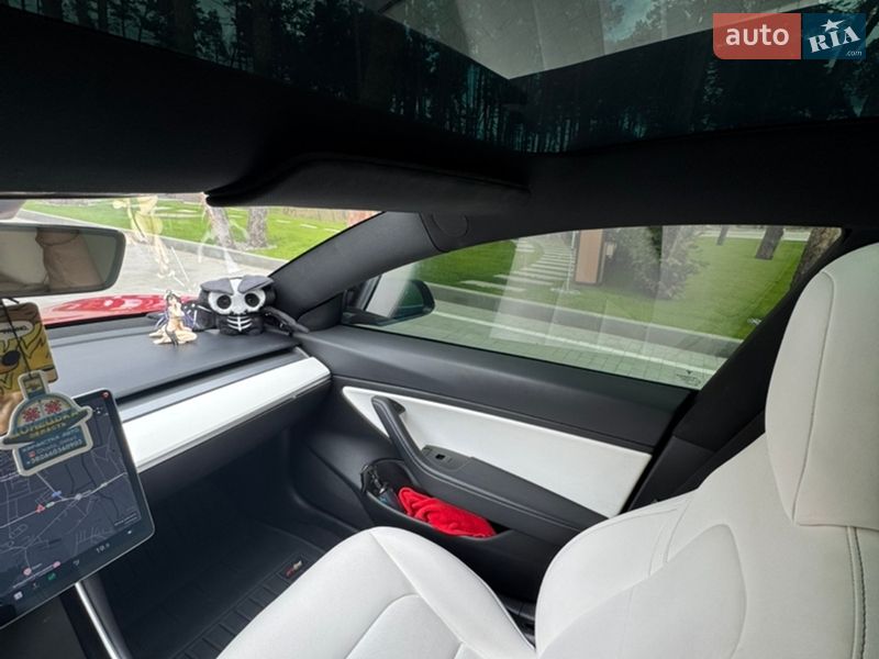Седан Tesla Model 3 2018 в Гостомеле