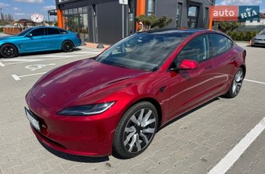 Седан Tesla Model 3 2024 в Виннице