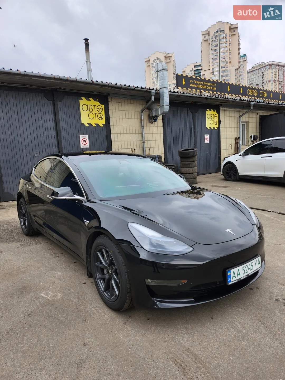 2018 Tesla Model 3 - фото 1