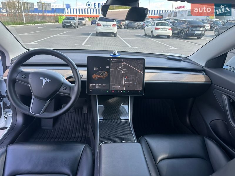 Седан Tesla Model 3 2019 в Вінниці