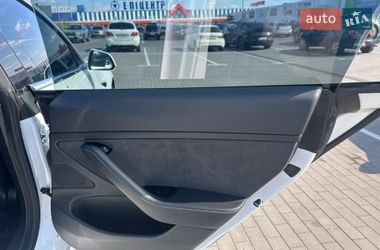 Седан Tesla Model 3 2019 в Вінниці
