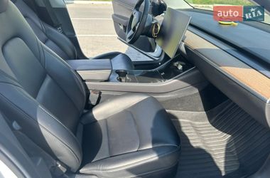 Седан Tesla Model 3 2019 в Вінниці