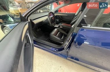 Седан Tesla Model 3 2022 в Києві