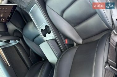 Седан Tesla Model 3 2023 в Дрогобыче
