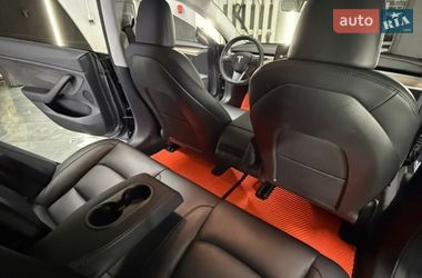 Седан Tesla Model 3 2023 в Николаеве