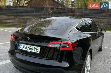 Седан Tesla Model 3 2019 в Києві