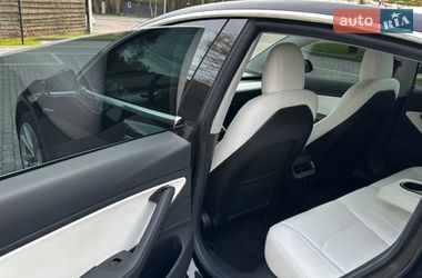 Седан Tesla Model 3 2019 в Києві