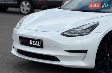 Седан Tesla Model 3 2019 в Кривому Розі