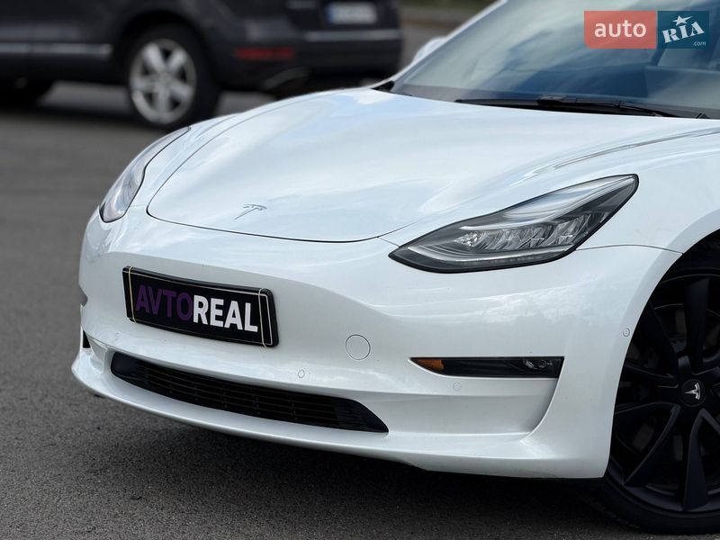 Седан Tesla Model 3 2019 в Кривому Розі