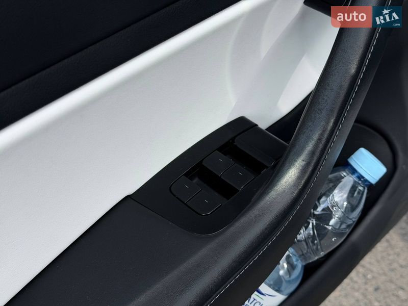 Седан Tesla Model 3 2019 в Кривому Розі