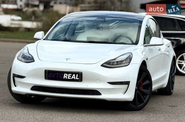 Седан Tesla Model 3 2019 в Кривому Розі