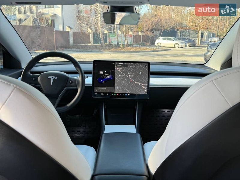 Седан Tesla Model 3 2019 в Києві