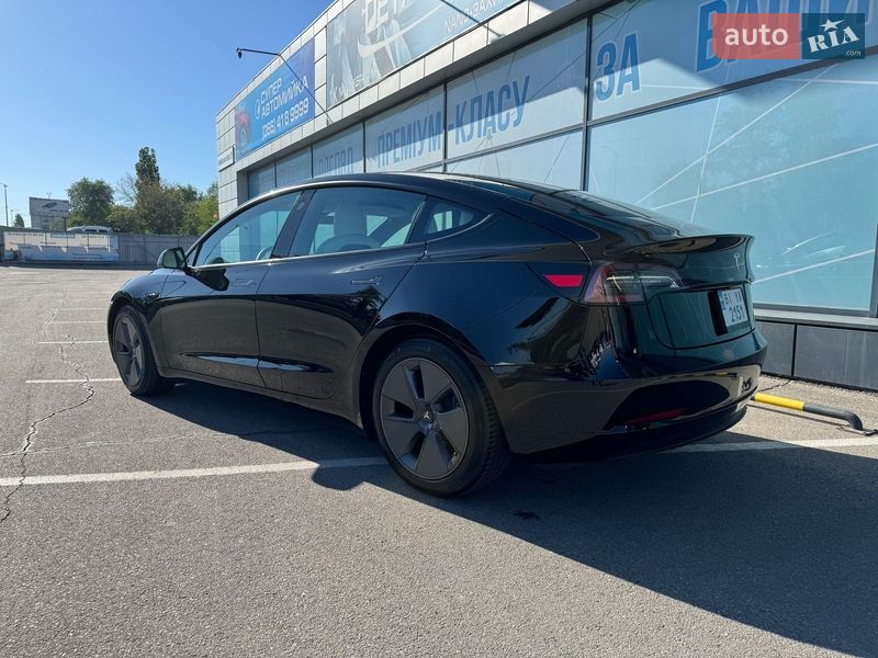 Седан Tesla Model 3 2022 в Полтаве