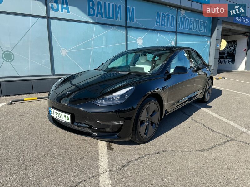 Tesla Model 3 2022