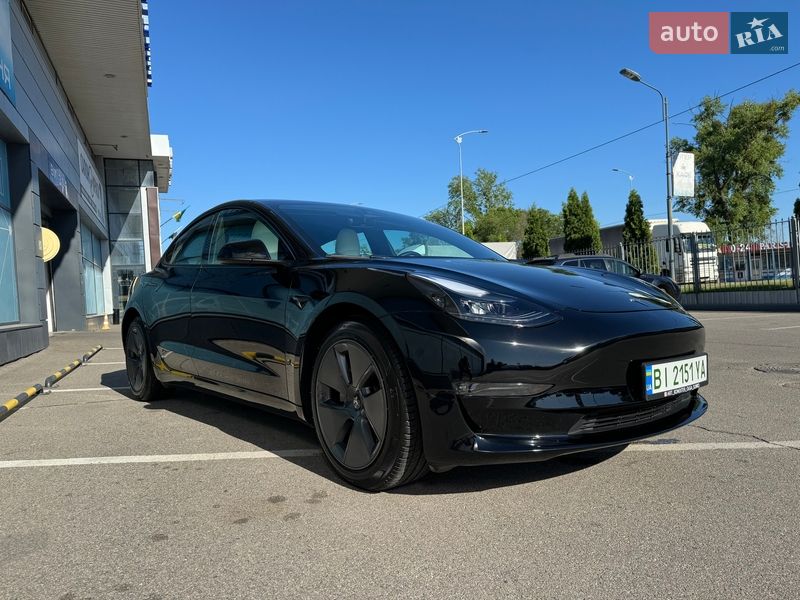 Седан Tesla Model 3 2022 в Полтаве