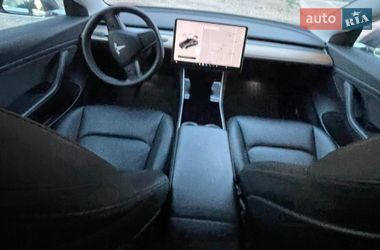 Седан Tesla Model 3 2020 в Тернополе