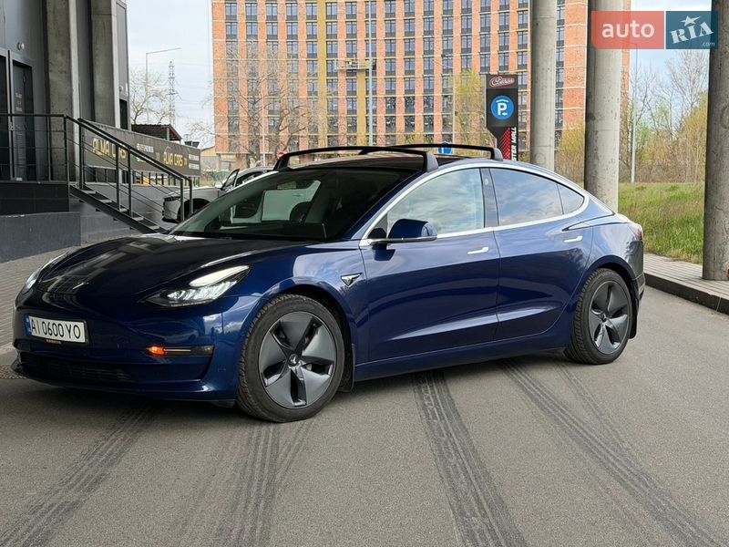 Tesla Model 3 2019
