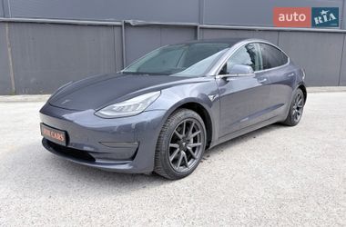 Седан Tesla Model 3 2018 в Києві