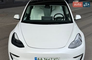 Седан Tesla Model 3 2022 в Києві