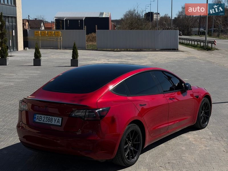Седан Tesla Model 3 2020 в Виннице