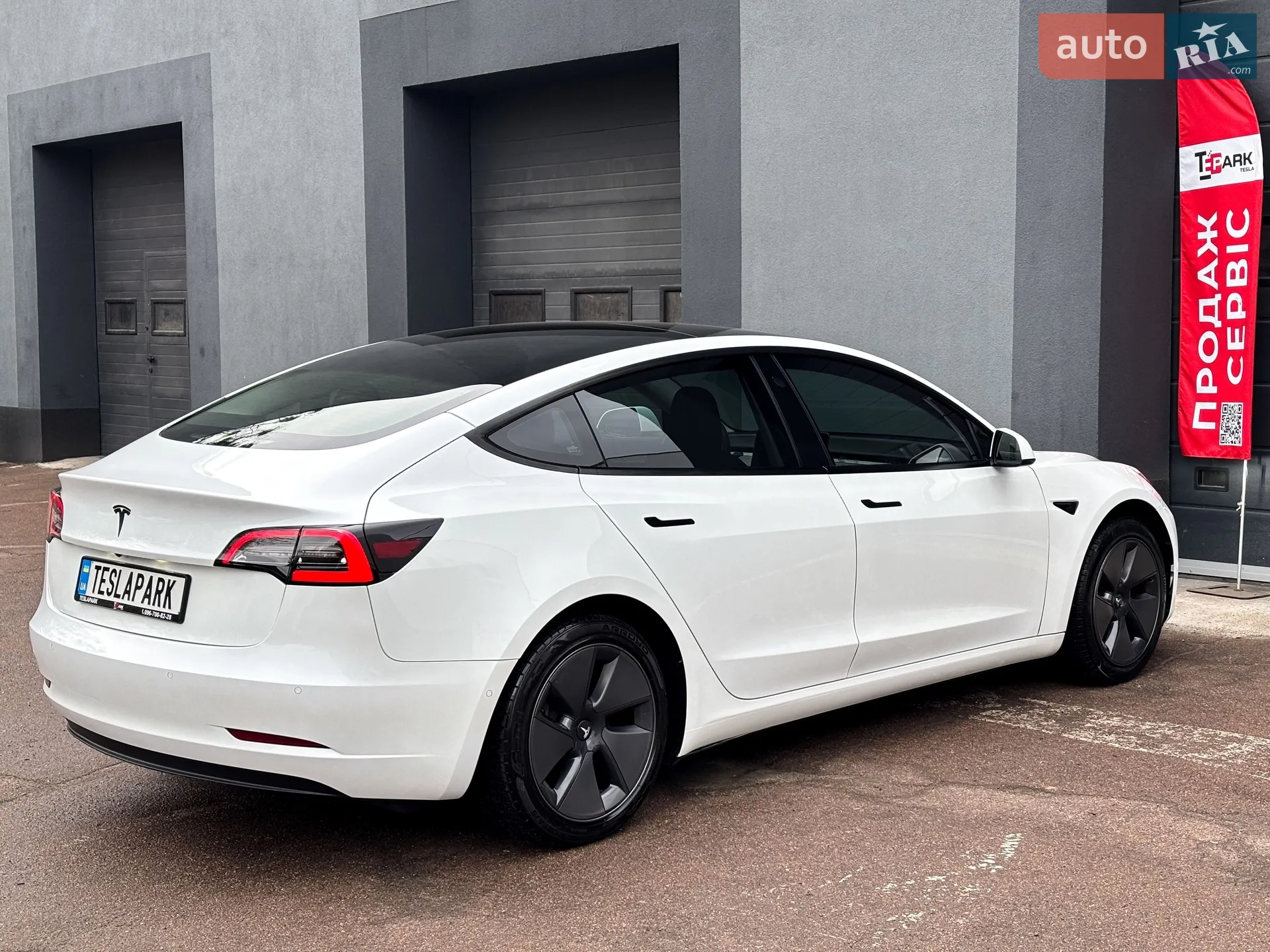 2022 Tesla Model 3 - мініатюра 10