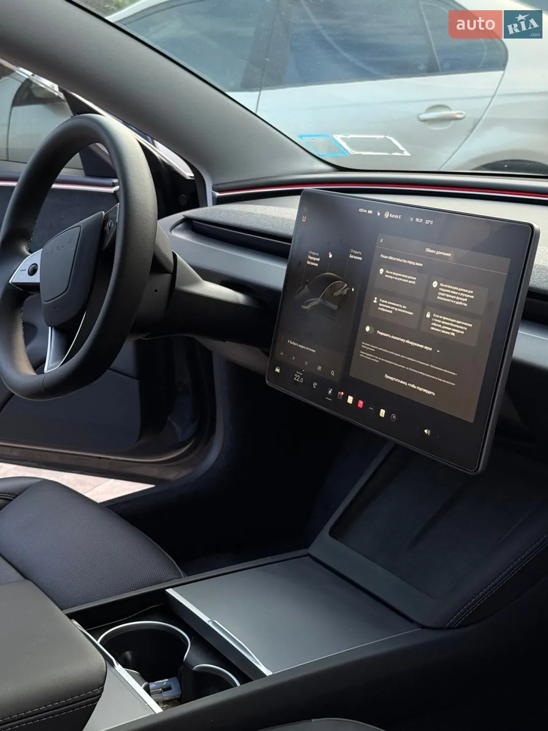 2024 Tesla Model 3 - мініатюра 9