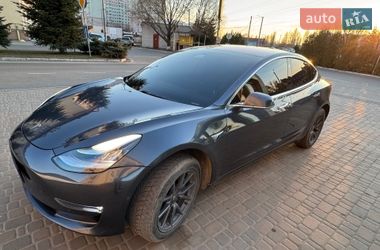 Седан Tesla Model 3 2018 в Києві