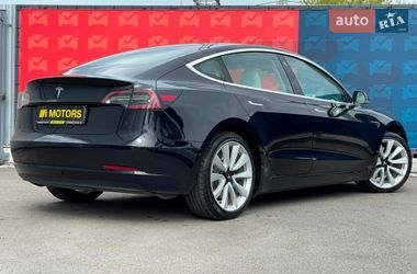 Седан Tesla Model 3 2019 в Киеве