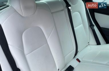 Седан Tesla Model 3 2019 в Киеве