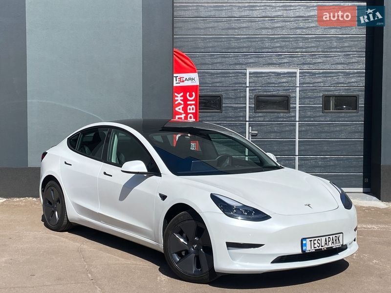 Tesla Model 3 2023