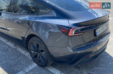 Седан Tesla Model 3 2025 в Киеве
