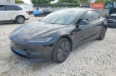 Tesla Model 3 2025