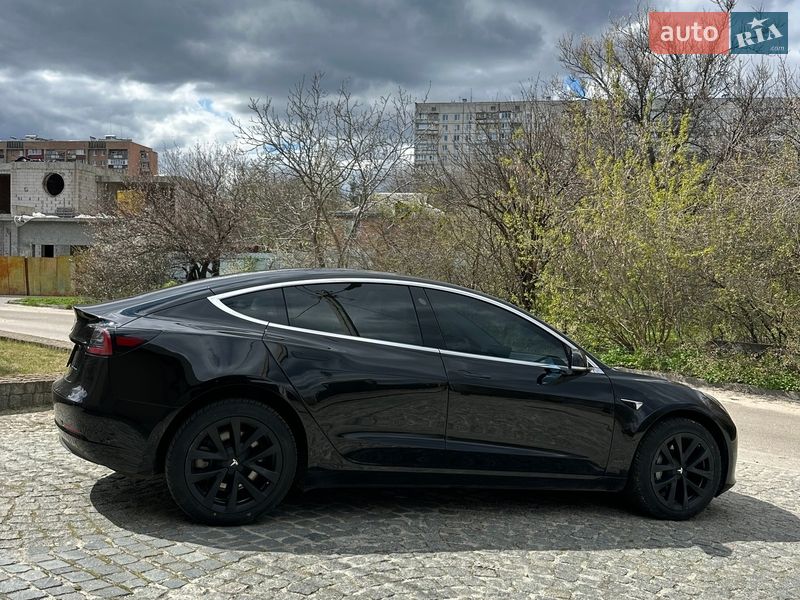 Седан Tesla Model 3 2020 в Харькове
